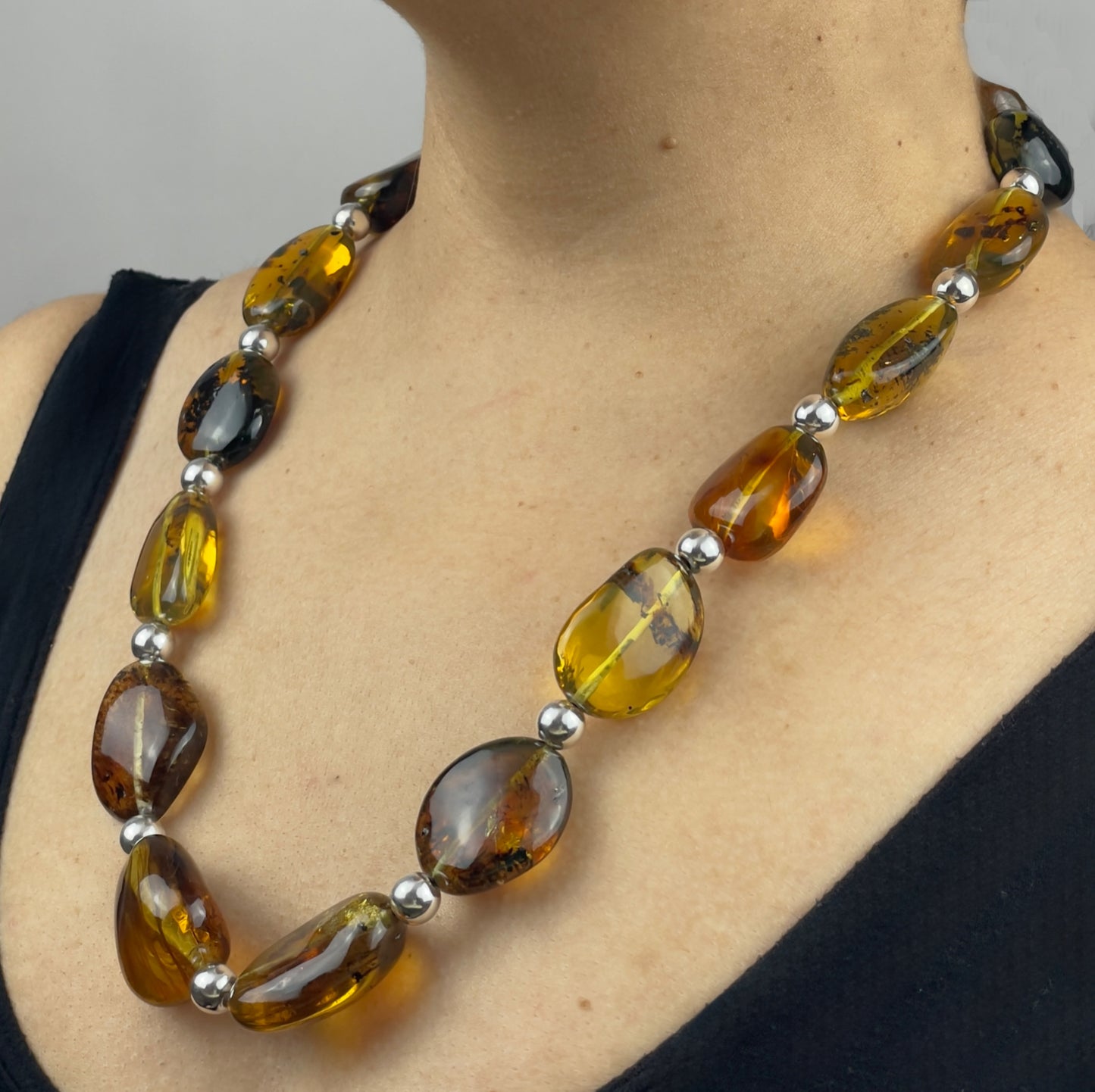 Collar natural musgo