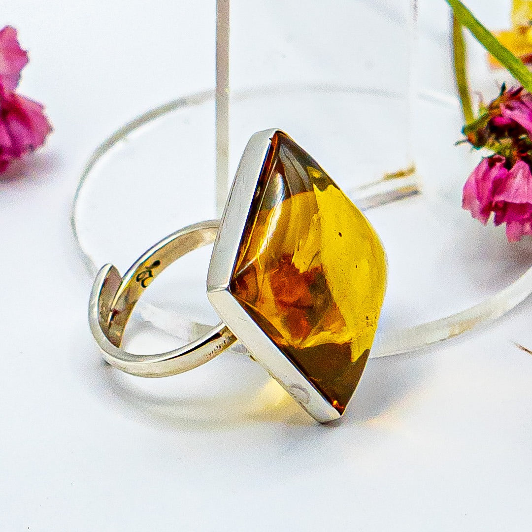 Anillo Rombo Ambar Ajustable