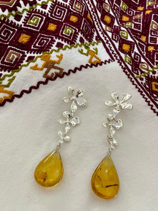 Arete 3 flores almendra