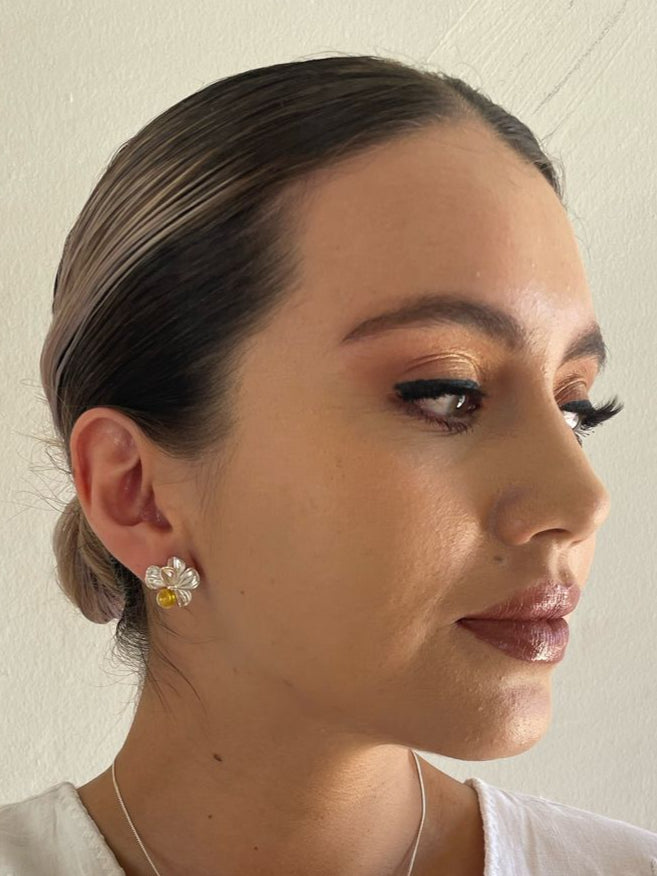 Arete flor de ilusión