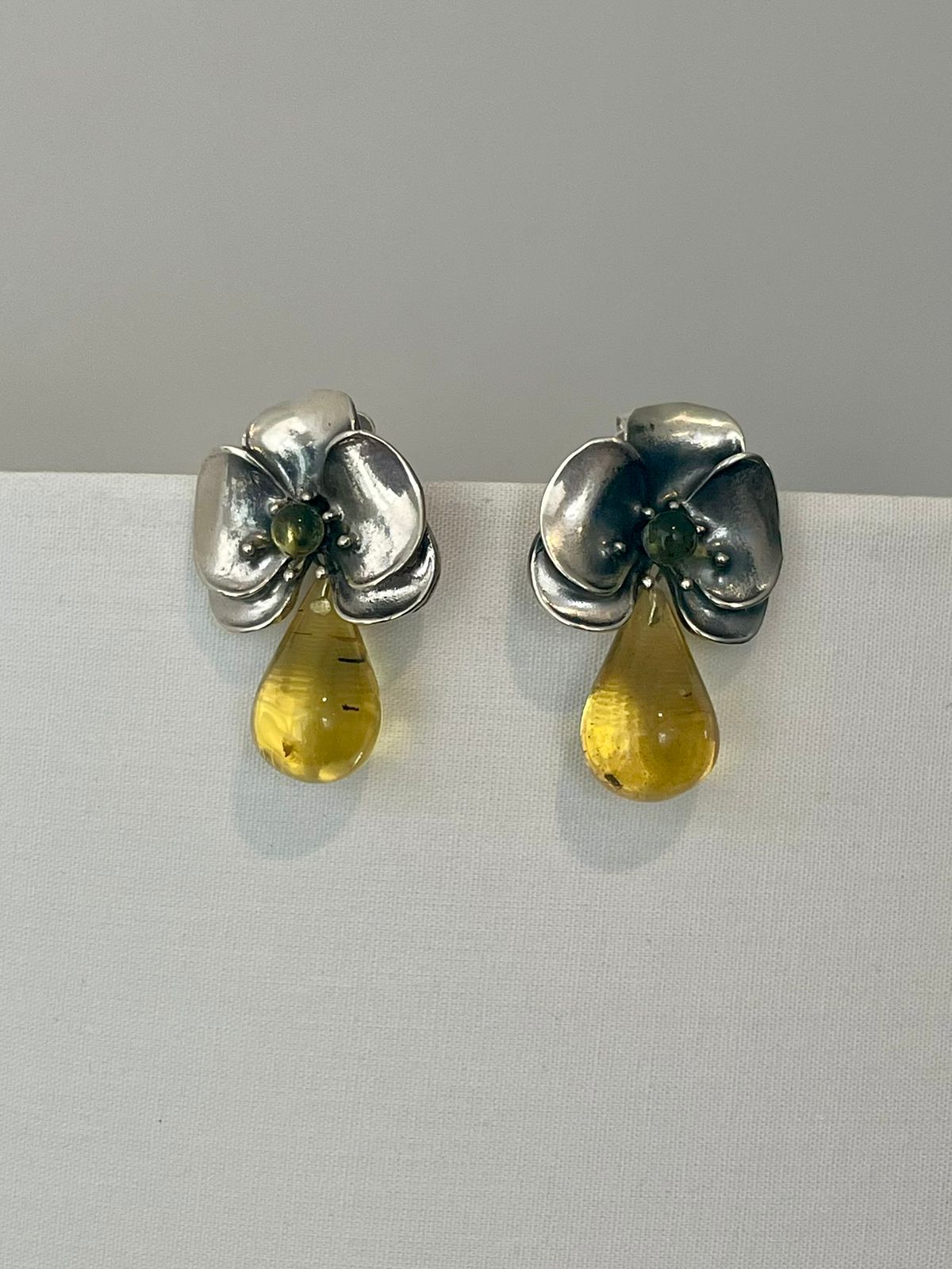 Arete Orquídea gota ámbar