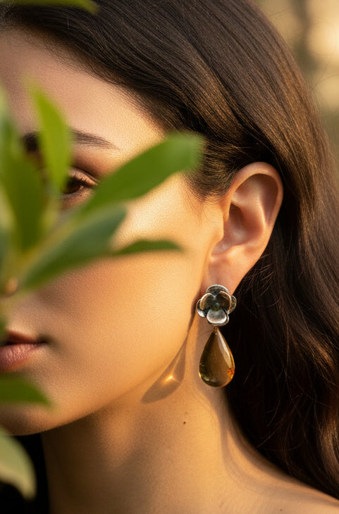 Hydrangea Earring Almond Amber