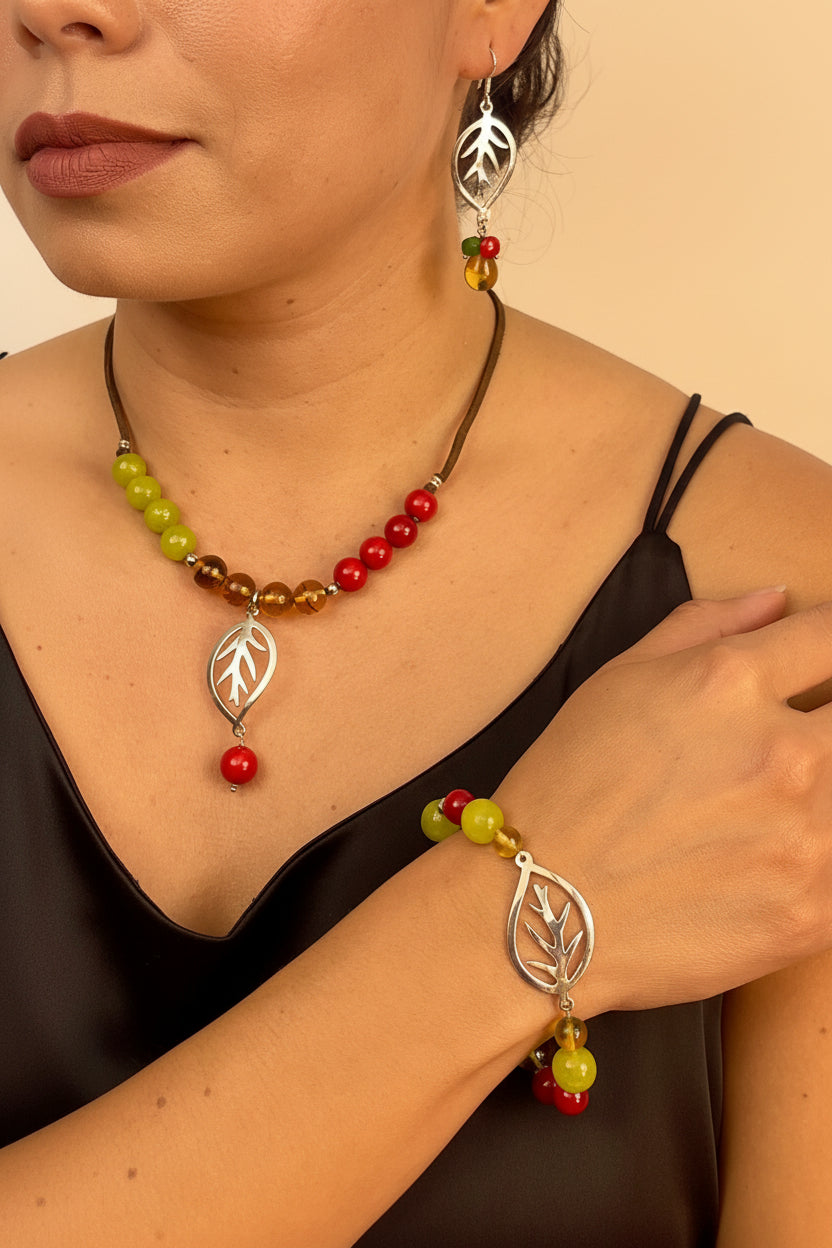 Four Lands Leaf Necklace