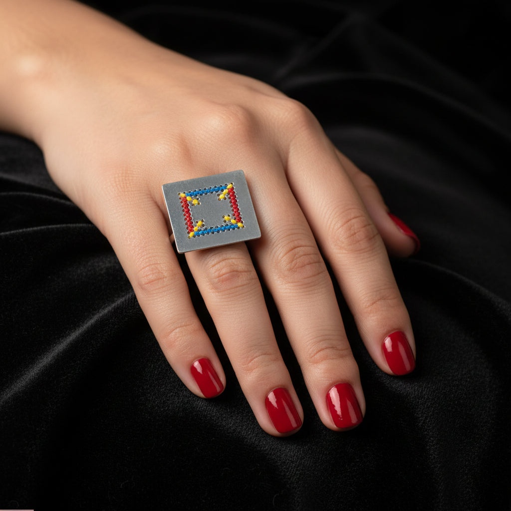 Blue square ring