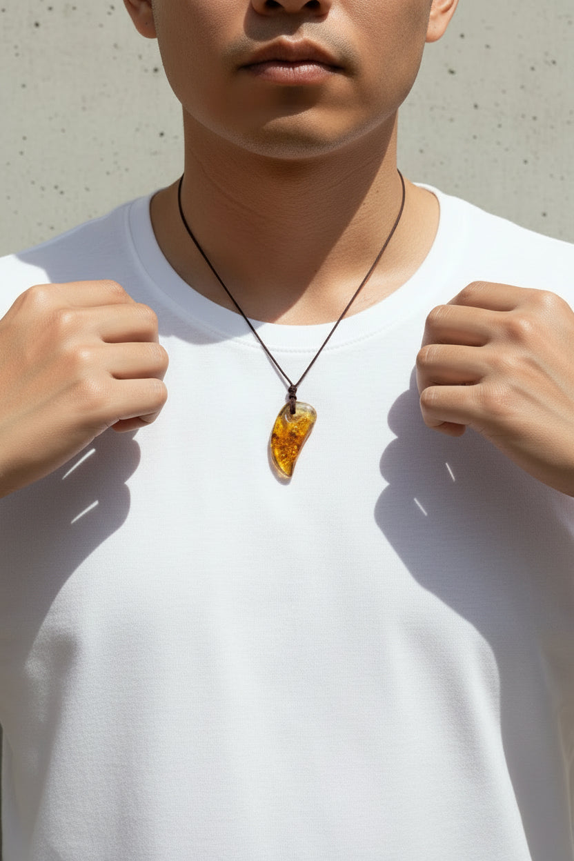 FANG NECKLACE