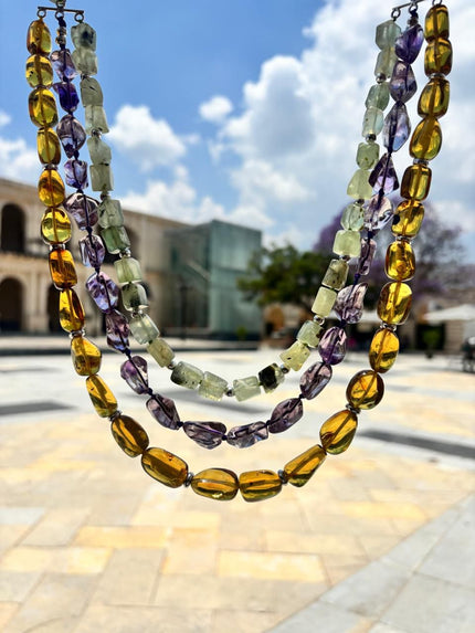 Collar Prehenita
