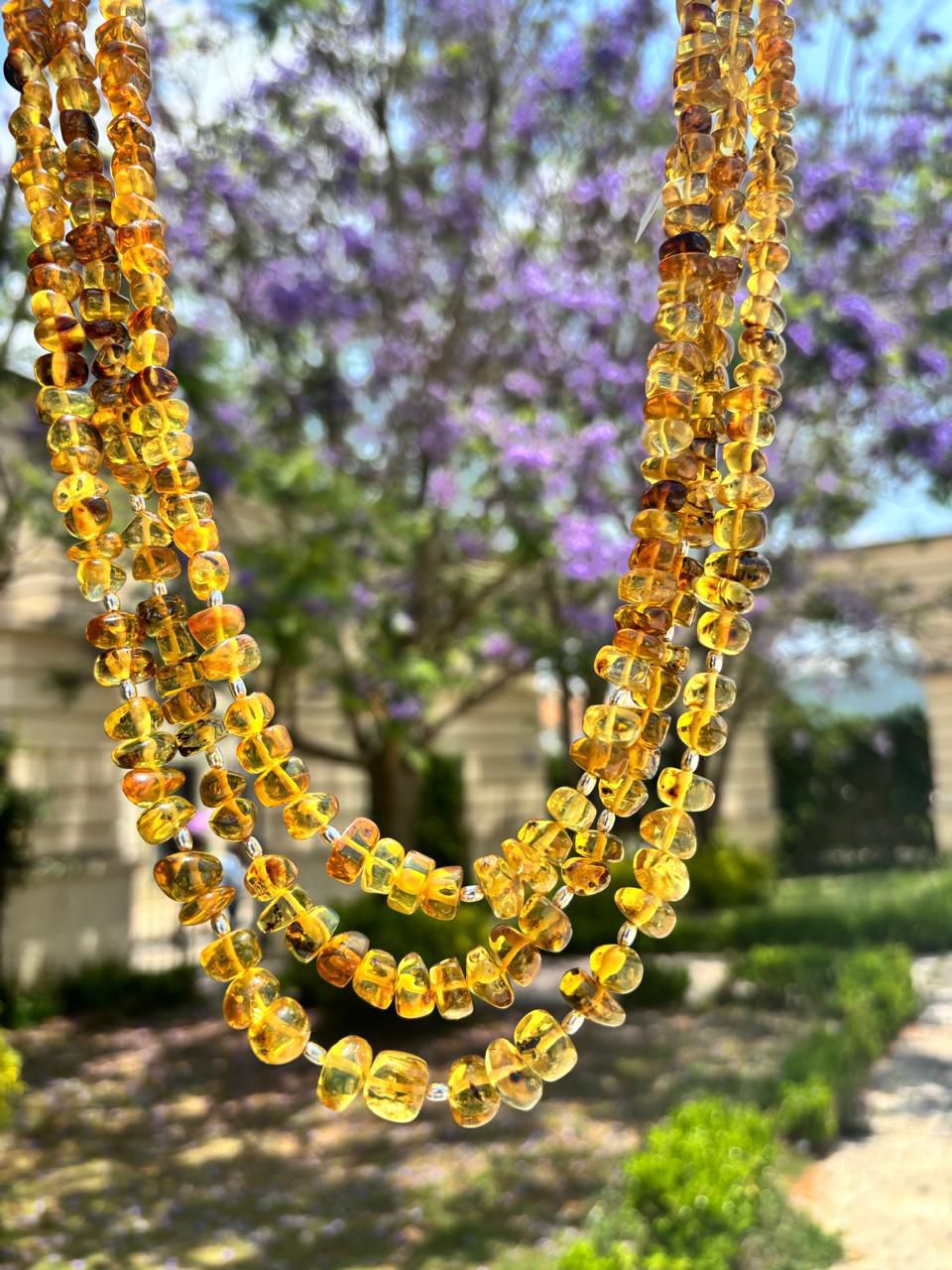 Collar 3 hilos broche hoja