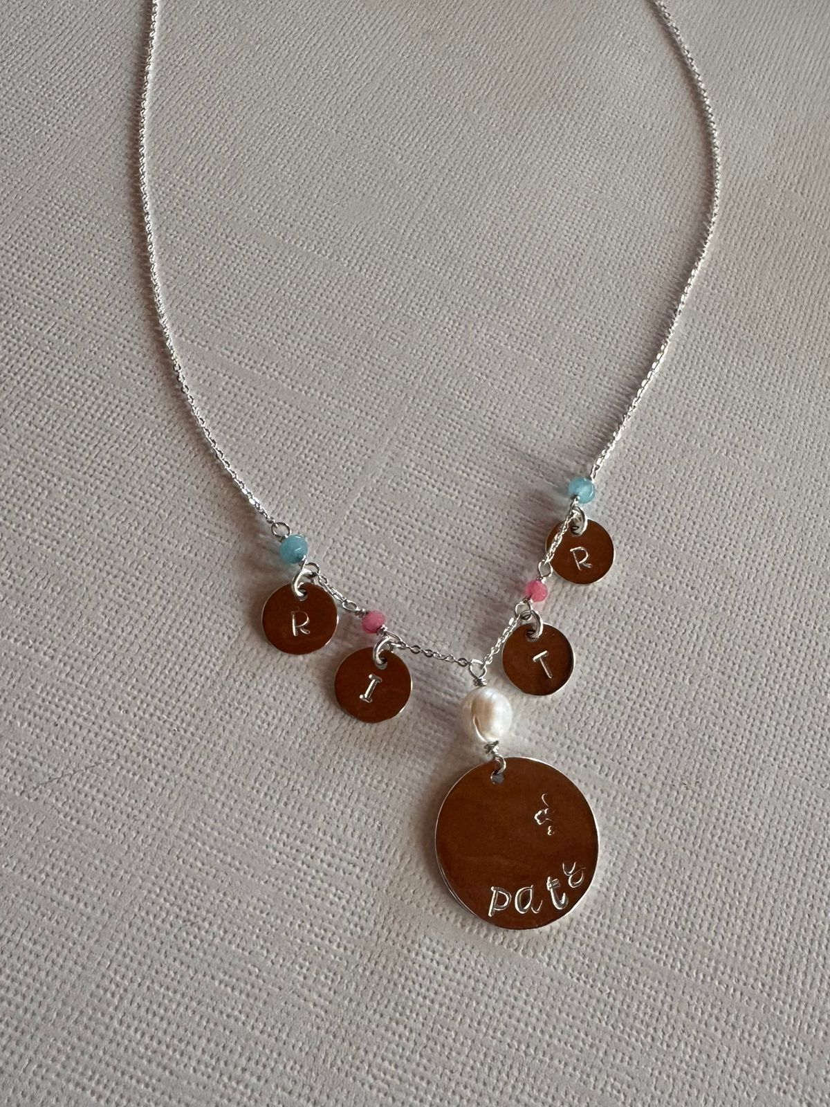 Cadena con medallas personalizadas
